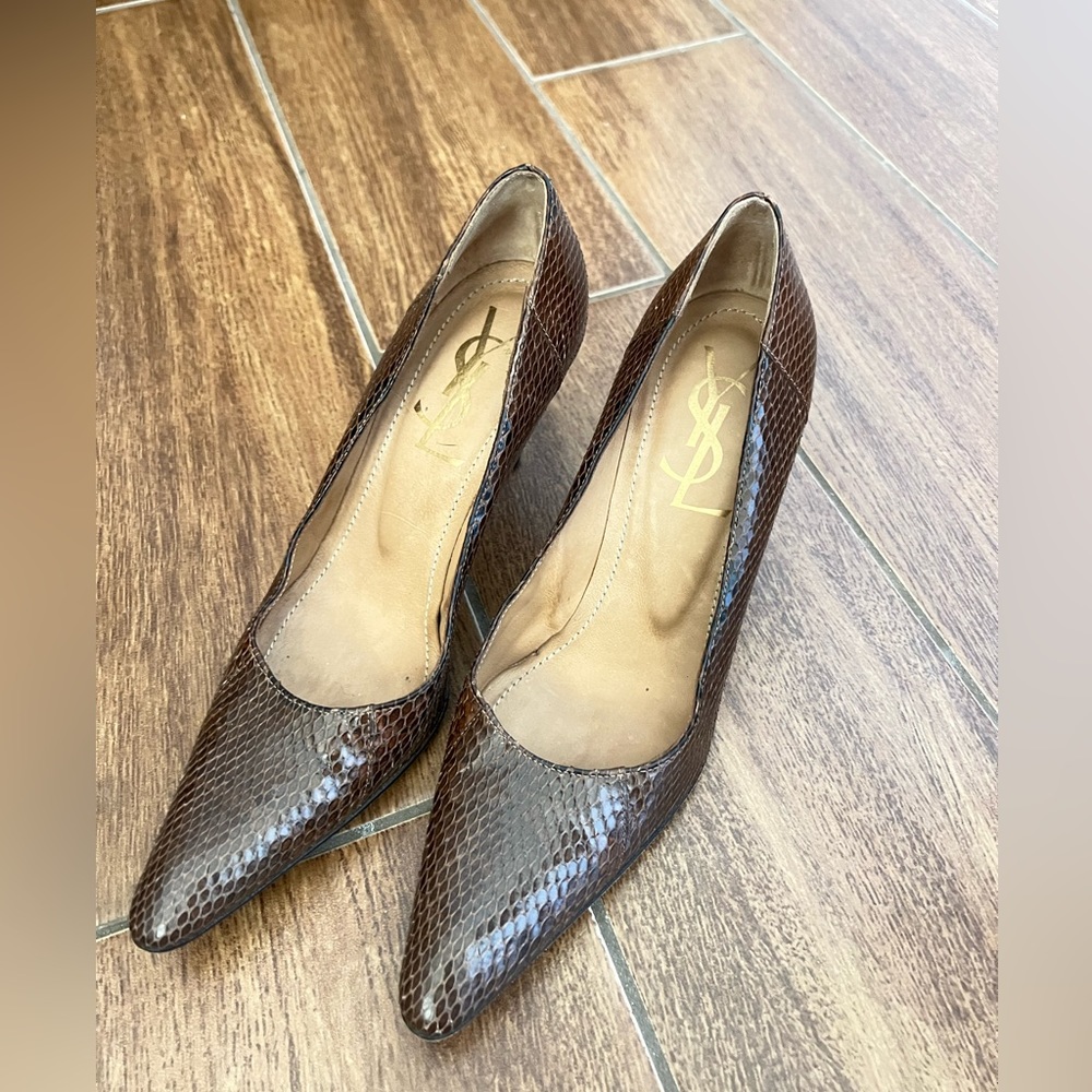 Yves Saint Laurent Vintage Snakeskin pumps